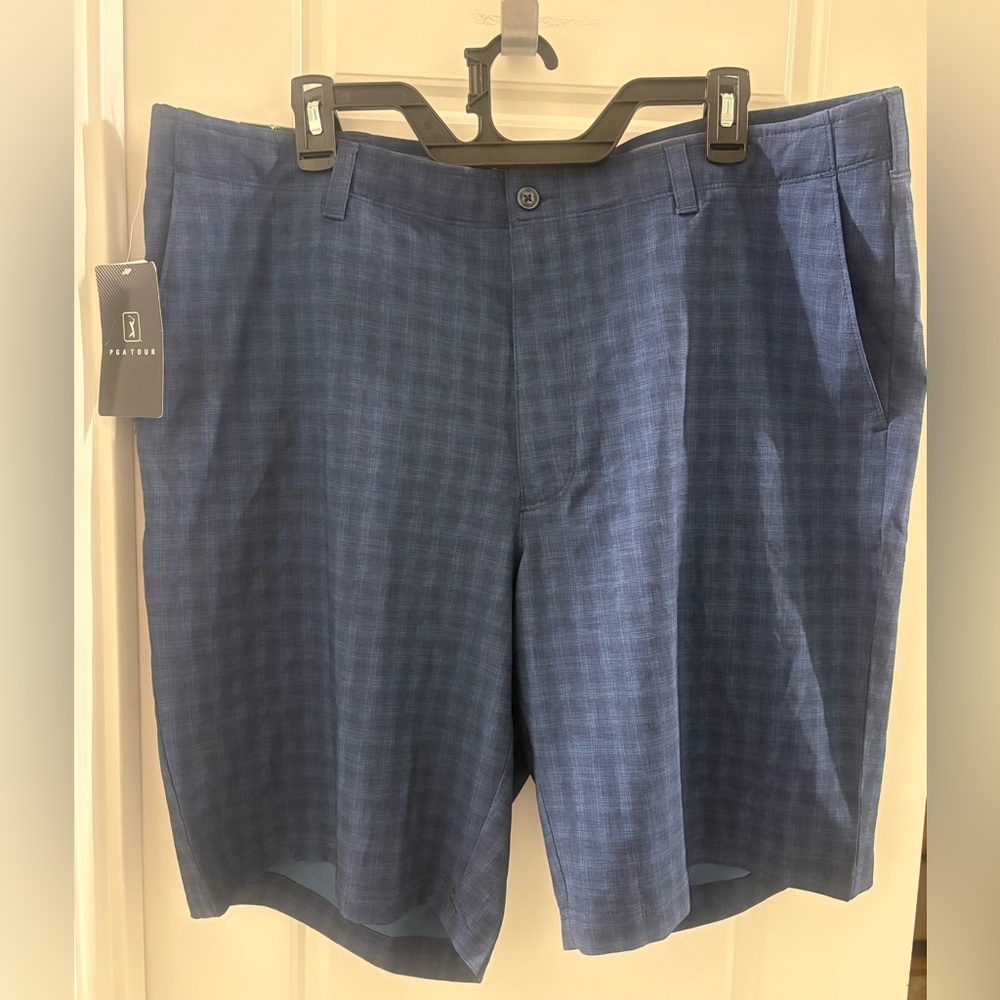 PGA Tour Men's Navy Checkered Shorts NWT Size 40